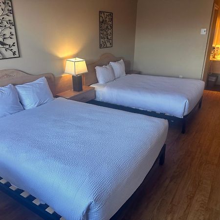 Travelodge By Wyndham Drummondville Dış mekan fotoğraf