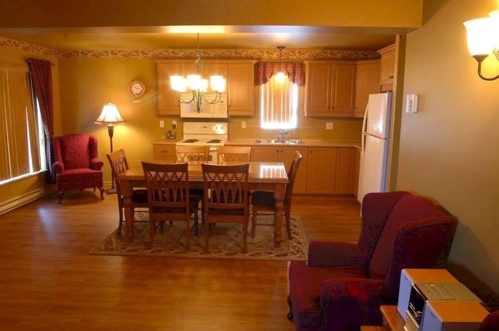 Travelodge By Wyndham Drummondville Dış mekan fotoğraf